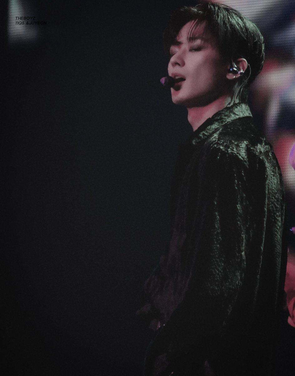 섹시다이너마이트 이주연....
20220807 #theboyz #주연