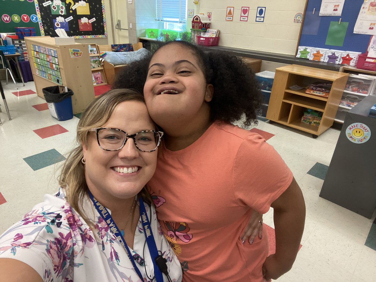MrsJenPiet's tweet image. Smiles for Friday! @MrsSheilaThomas @spes0310 @BaltCoPS
