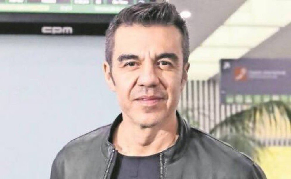 EfemerideDelDia's tweet photo. #UnDiaComoHoy #08S de 1972 nace Adrián Uribe, actor y comediante mexicano.
#AdrianUribe
@AdrianUribe
Felicidades aunque nos tenga bloqueados!!!
Regálenos retuits para ver si nos acepta de nuevo😉 https://t.co/AP46MKgz6g