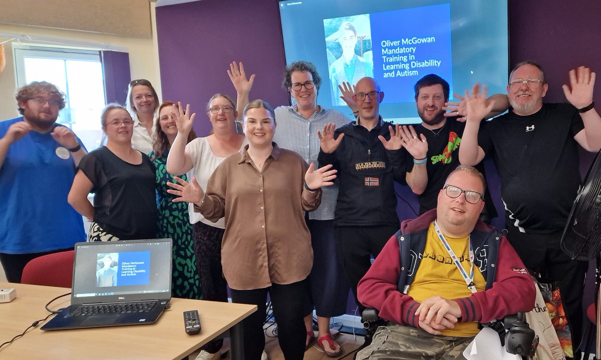 am_y72's tweet photo. Oliver's brand new Tier 2 trainers in the North East and North Cumbria!! We've had a wonderful 3 days and are raring to go! @ElswickBilly @PaulaMc007 @pspicer01 @StewartC45905 @SunPeopleFirst @YVC_Advocacy @Peoplefirst111 @skillsforpeople #Oliverscampaign https://t.co/0jSqAQgigu