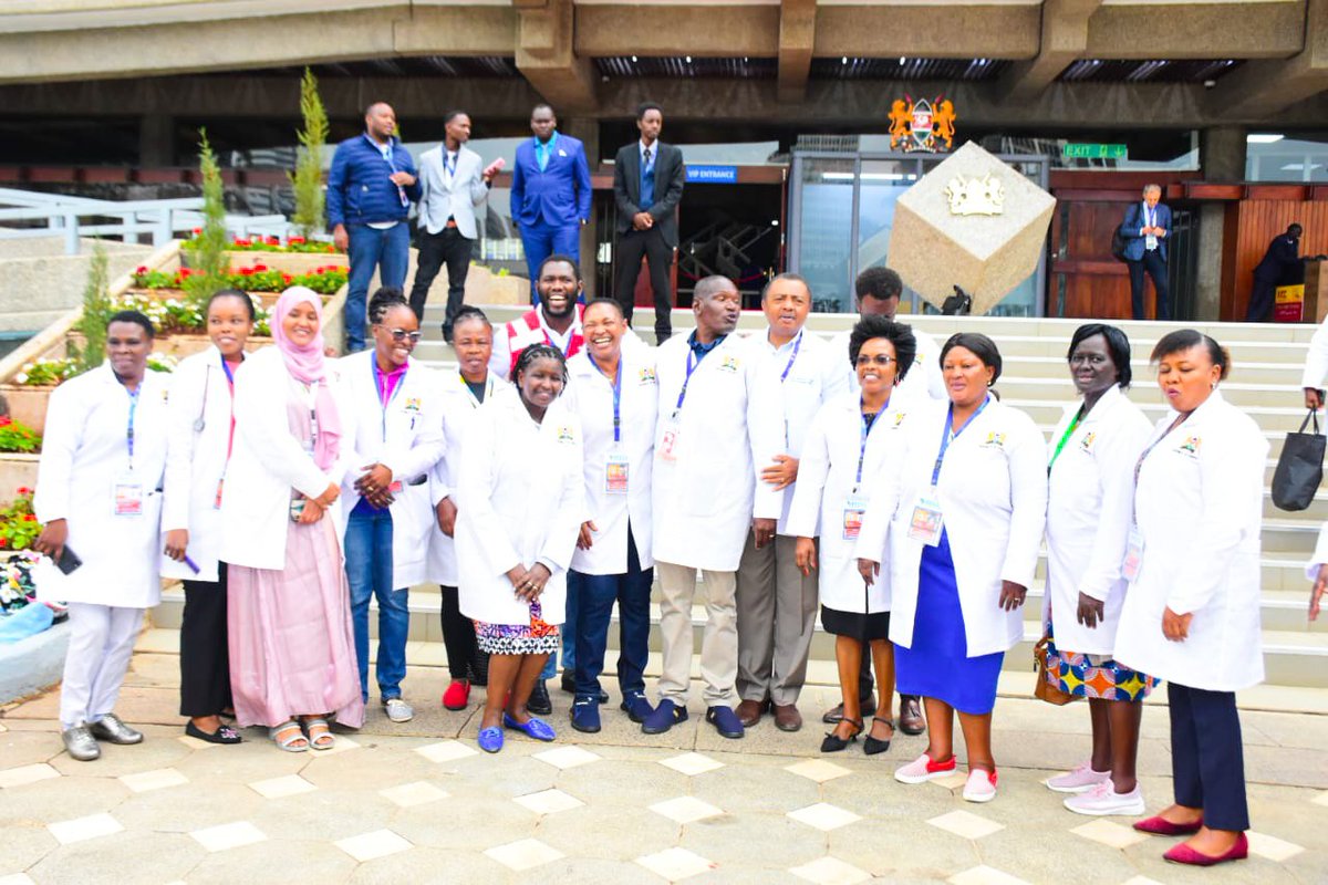 PublicHealthMoH's tweet photo. The @MOH_Kenya commitment to safeguarding public health in the face of climate -related emergencies displayed through strategic initiatives during the #AfricaClimateSummit2023 
#AfricaClimateSummit23 
https://t.co/GwpikiEj0H https://t.co/ozyWkvgDqO