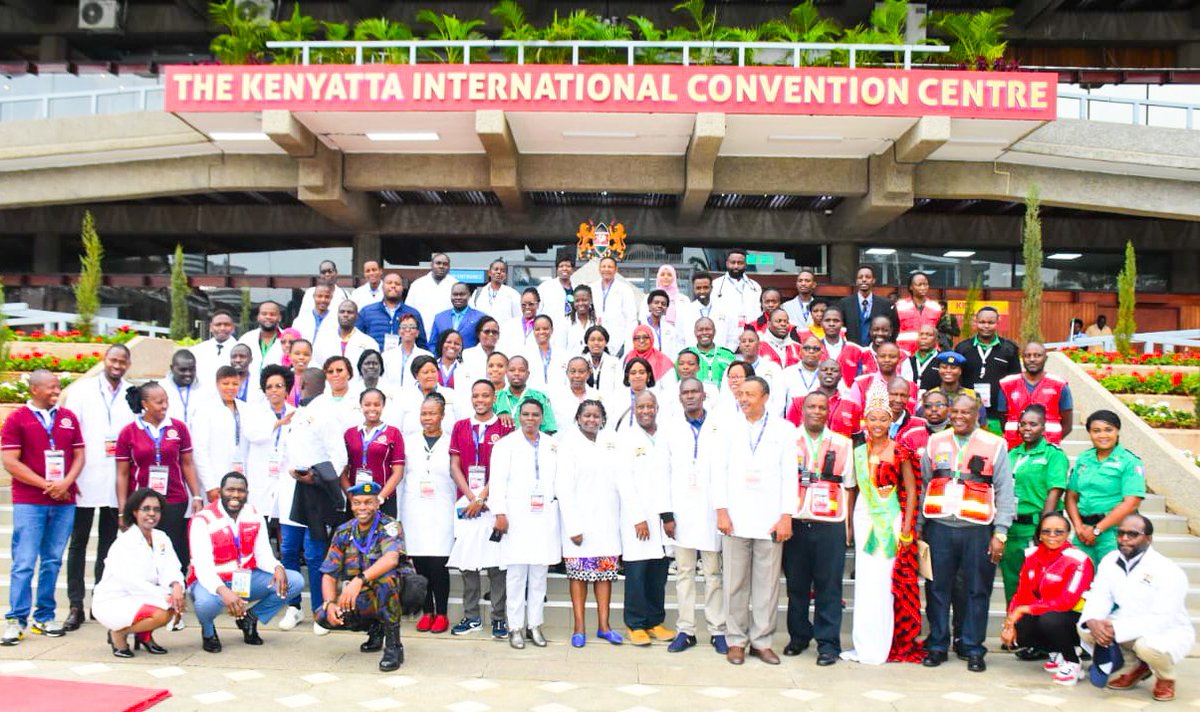 PublicHealthMoH's tweet photo. The @MOH_Kenya commitment to safeguarding public health in the face of climate -related emergencies displayed through strategic initiatives during the #AfricaClimateSummit2023 
#AfricaClimateSummit23 
https://t.co/GwpikiEj0H https://t.co/ozyWkvgDqO