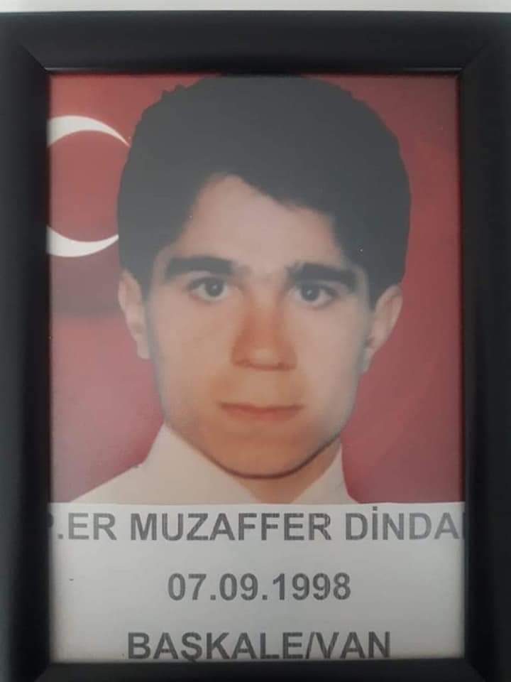 07.09.1998 de Hakkari'de PKK'lı Teröristler Tarafından Şehit düşürülen Seracettin Aktaş'ı ve Van Başkale 'de Teröristler Tarafından Şehit Düşürülen Muzaffer Dindar'nın Şahadetlerin Yıldönümlerinde Rahmet ve Minnetle Anıyoruz..
Ruhları Şad Mekanıları Cennet Olsun