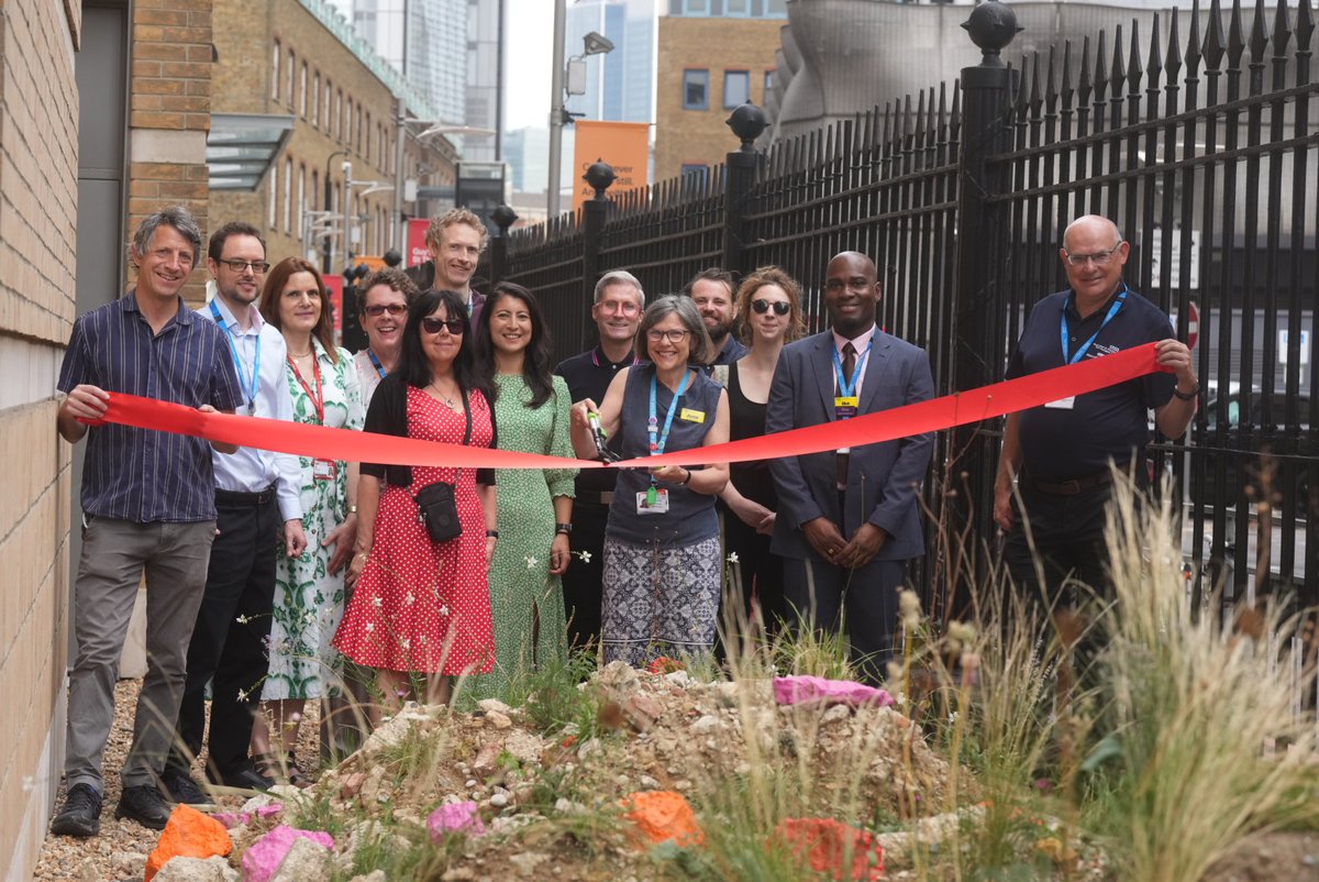 Dr. Nicola Hogan (@nicict) on Twitter photo What a way to spend the morning - unveiling the new Waste To Wildlife Garden, at Guy's Campus, <a href="/KingsCollegeLon/">King's College London</a> with <a href="/GSTTnhs/">Guy's and St Thomas'</a> <a href="/TeamLondonBdg/">Team London Bridge</a> and the design talent of Darryl at <a href="/cityscapesUK/">Cityscapes</a> and @KCLsustainable #garden #greenspace #flower #biodiversity What a way to spend the morning - unveiling the new Waste To Wildlife Garden, at Guy's Campus, <a href="/KingsCollegeLon/">King's College London</a> with <a href="/GSTTnhs/">Guy's and St Thomas'</a> <a href="/TeamLondonBdg/">Team London Bridge</a> and the design talent of Darryl at <a href="/cityscapesUK/">Cityscapes</a> and @KCLsustainable #garden #greenspace #flower #biodiversity