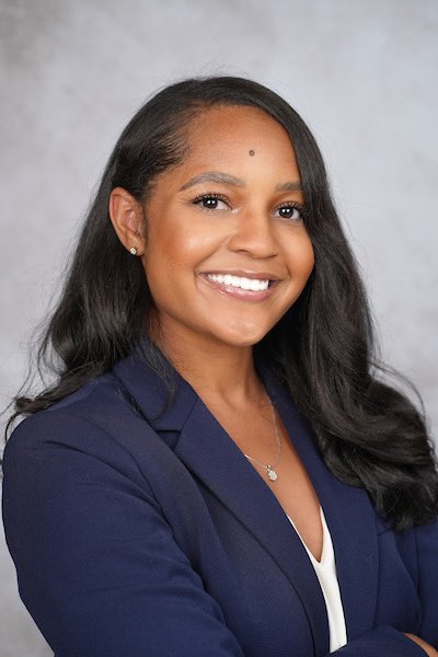 Hey #MedTwitter! My name is Jada Watts and I am applying #EM for #Match2024. I am passionate about healthcare disparities with a specific focus in violence prevention and rehabilitation. Looking forward to connecting with you all 💕