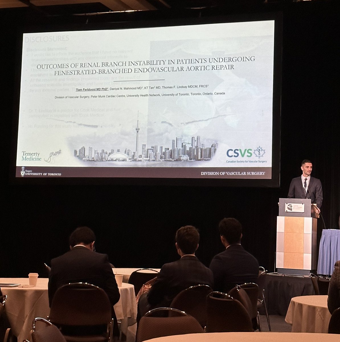 <a href="/TiamFeridooni/">Tiam Feridooni</a> evaluating renal vessel instability in F/BEVARs at #CSVS2023. Bottom line: despite renal vessel instability, rates of dialysis remained low in patients undergoing F/BEVAR.

<a href="/CanadianSVS/">CSVS</a> <a href="/UHN_Surgery/">UHN Sprott Department of Surgery</a>