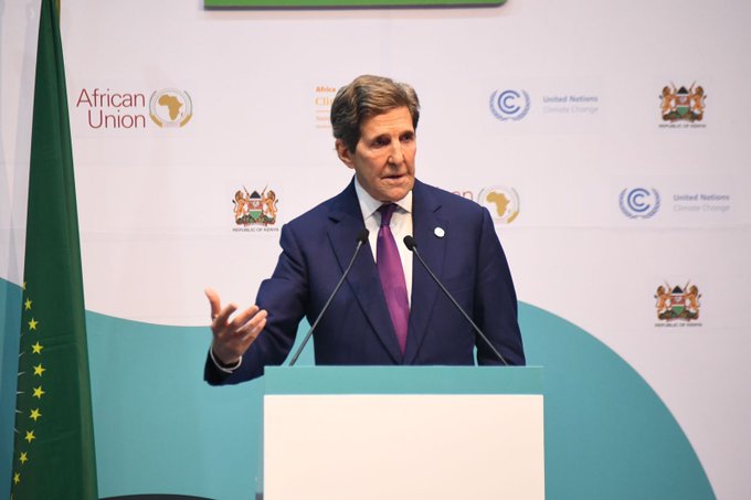 XavieraG10's tweet photo. Exciting news just came from @JohnKerry at the Africa Climate Summit! 
The U.S. commits an additional $30 million to Pres. Biden’s PREPARE initiative, including 🌾 $20M for their Food Security Accelerator 🚀 &amp;  $10M for Climate Resilience Tech! 
https://t.co/KRQLsadYAy https://t.co/bD4ivax7Xl