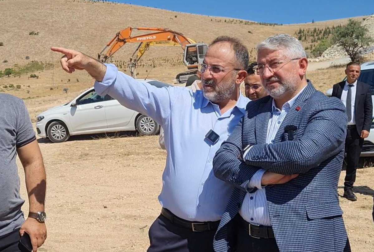 Afşin FM (@afsinfm) on Twitter photo Vatandaşı rahatlatan ‘İmar izni’ Afşin’de başlatıldı. <a href="/mehmetfatihguvn/">Mehmet Fatih GÜVEN 🇹🇷</a>
<a href="/AfsinBelediyesi/">Afşin Belediyesi</a>
efsushaber.com/2023/09/08/vat… Vatandaşı rahatlatan ‘İmar izni’ Afşin’de başlatıldı. <a href="/mehmetfatihguvn/">Mehmet Fatih GÜVEN 🇹🇷</a>
<a href="/AfsinBelediyesi/">Afşin Belediyesi</a>
efsushaber.com/2023/09/08/vat…