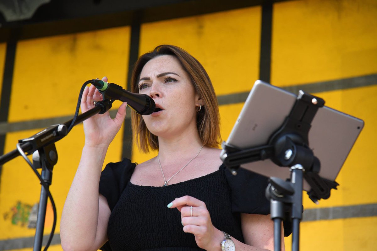 All volunteers are welcome to joint us at this evenings Awards ceremony to listen to Charlie Daykin and Ava Rose, two great musicians and vocalists who will be performing.

#pocklington