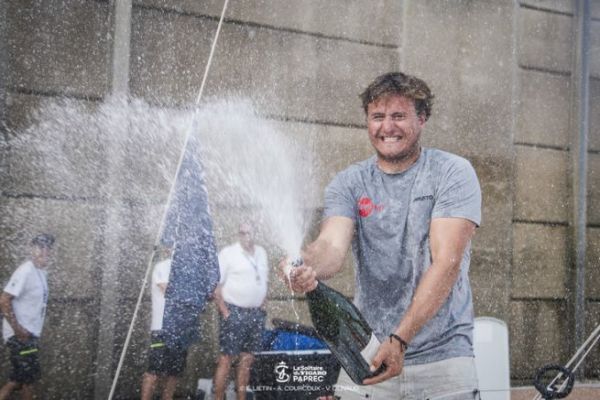 Journal de bord de la course au large : solitaire du Figaro, Ocean Fifty, Mini Transat... 
👉 bateaux.com/article/44020/…