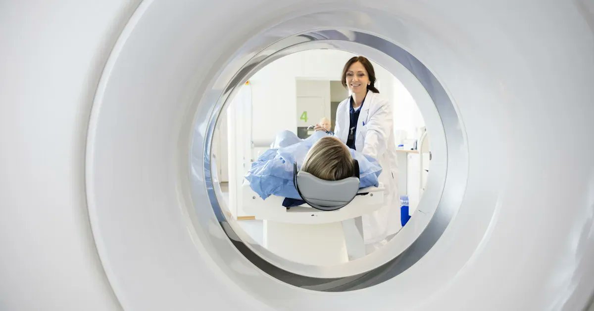 AuntMinnie's tweet photo. ISCT 2023: How to make CT exam scheduling more efficient #radiology #ISCTrad https://t.co/9itwR2LeaC https://t.co/Q0ykMusYPd