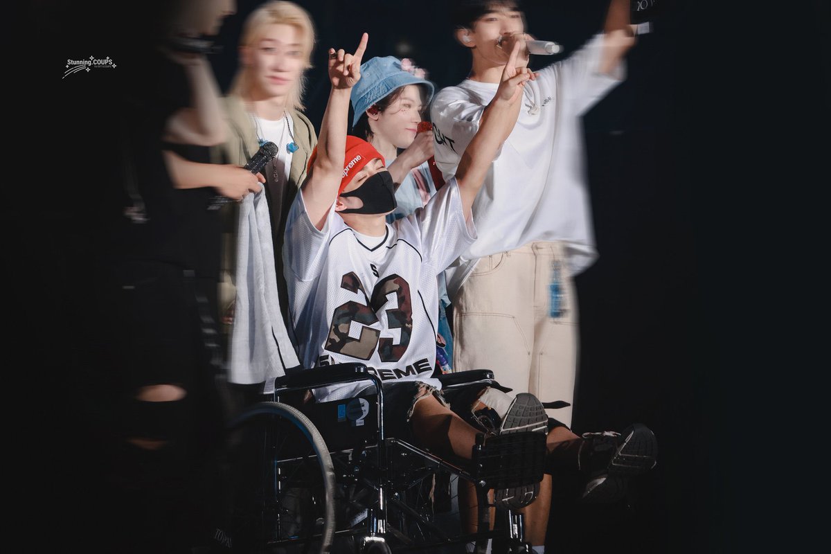 our happy seungcheol 🩶