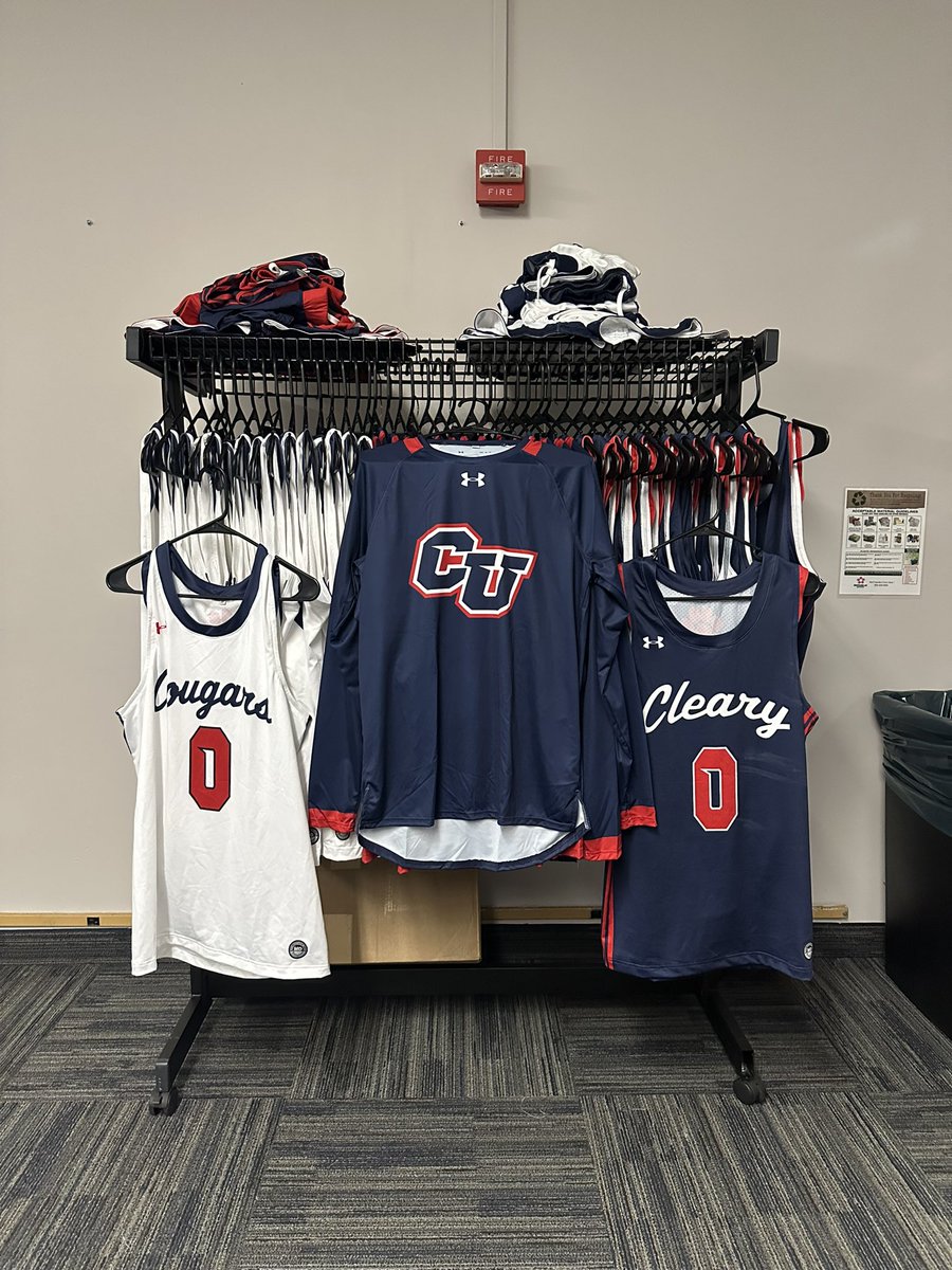 ClearyMensBasketball tweet media