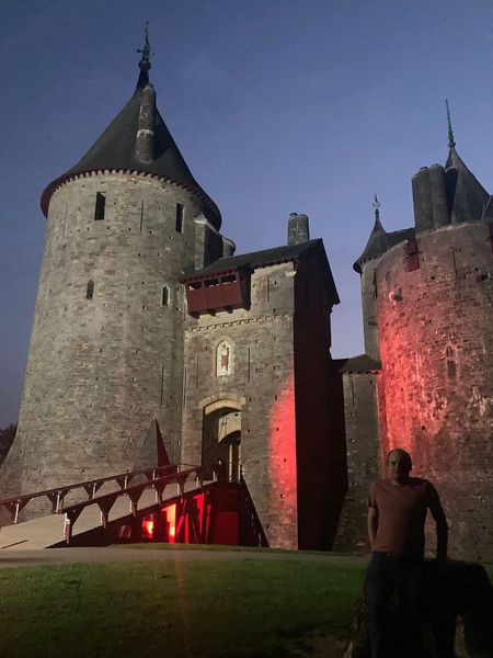 DuchenneUK's tweet photo. It's wonderful to see Castell Coch in Wales lit up for World Duchenne Awareness Day! 
 
Thank you to ‘Elliot's Endeavours to end Duchenne’ and @JGriffithsLab for making it happen! #WDAD2023 https://t.co/hfzb0DCySN
