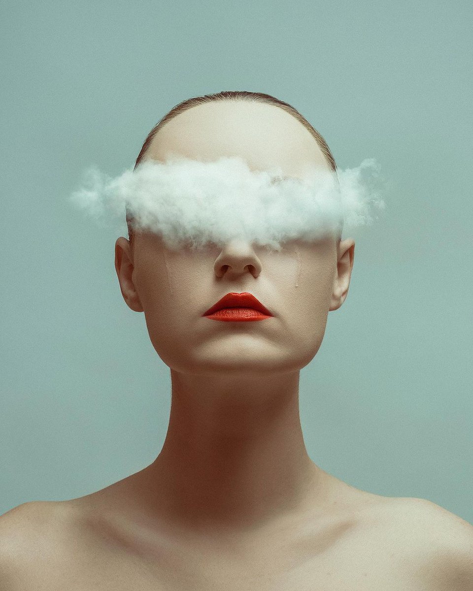 creativecloud's tweet image. Head in the clouds ☁ #MadeInCC 
🎨 @floraborsiofficial

.

.

.

#regram #MadeInPhotoshop #AdobeLightroom #Photography #GraphicDesign