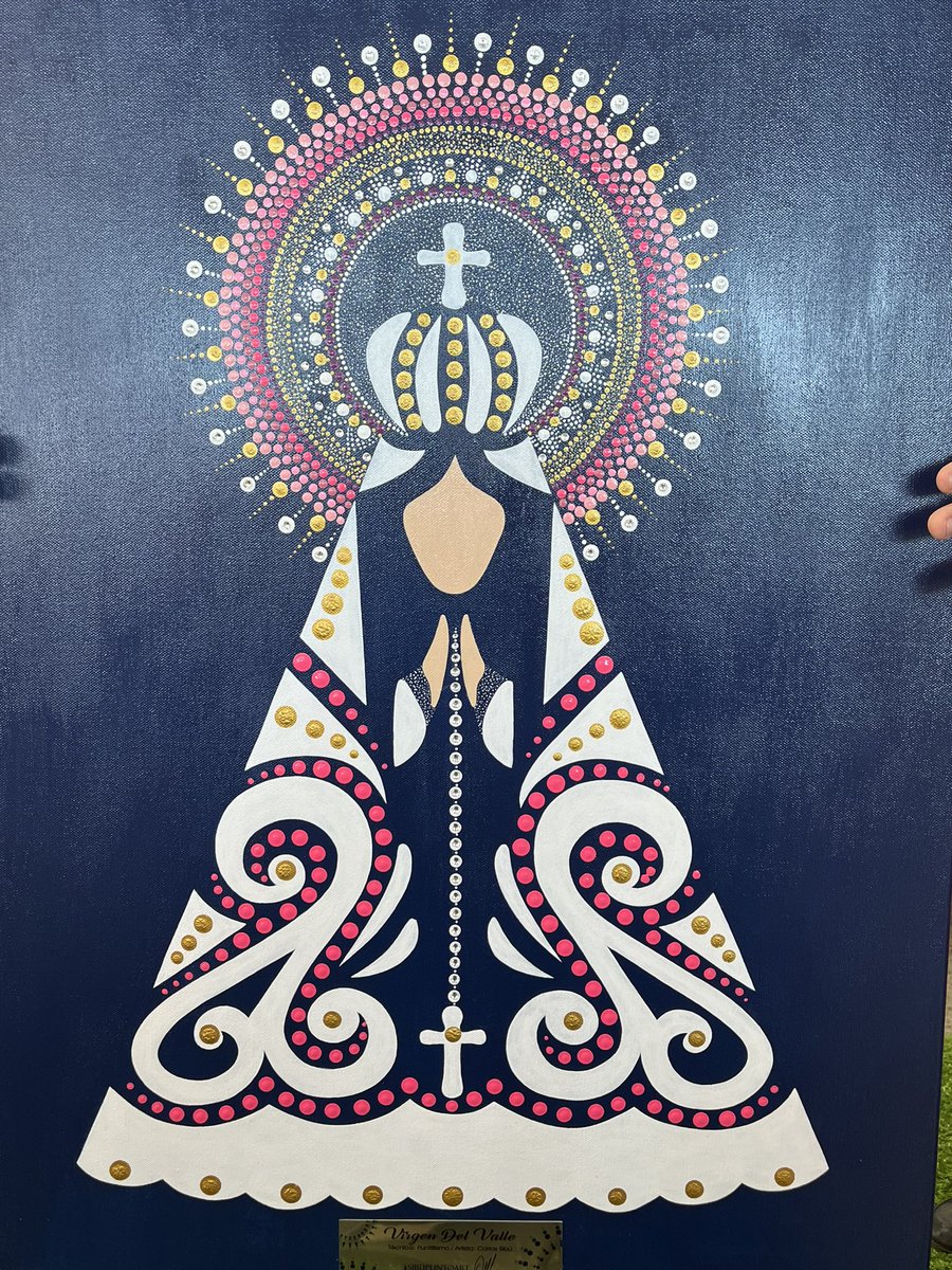 Hay muchos puntos de encuentro entre los venezolanos. La vinotinto, el sistema de orquestas, nuestras playas, montañas y paisajes.
Hoy, nos encontramos en el amor de nuestra VIRGEN DEL VALLE.
Protégenos y ayúdanos a encontrar la paz y el reencuentro. Amén