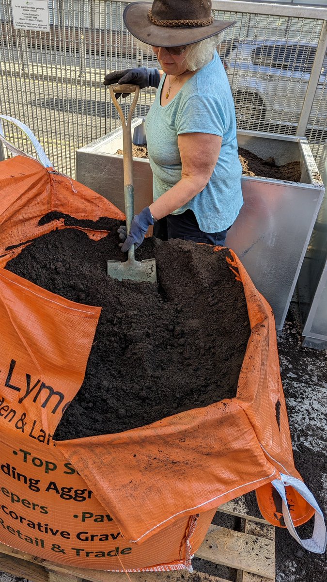 #trees planted and underplanted by residents and friends in the apartment block phase of our #streetgreening project #togetherforourplanet here in #hulme. It's great to see everything coming together @MCCHulme @AnnetteWright @AnnIgbon  @Ekua4Hulme