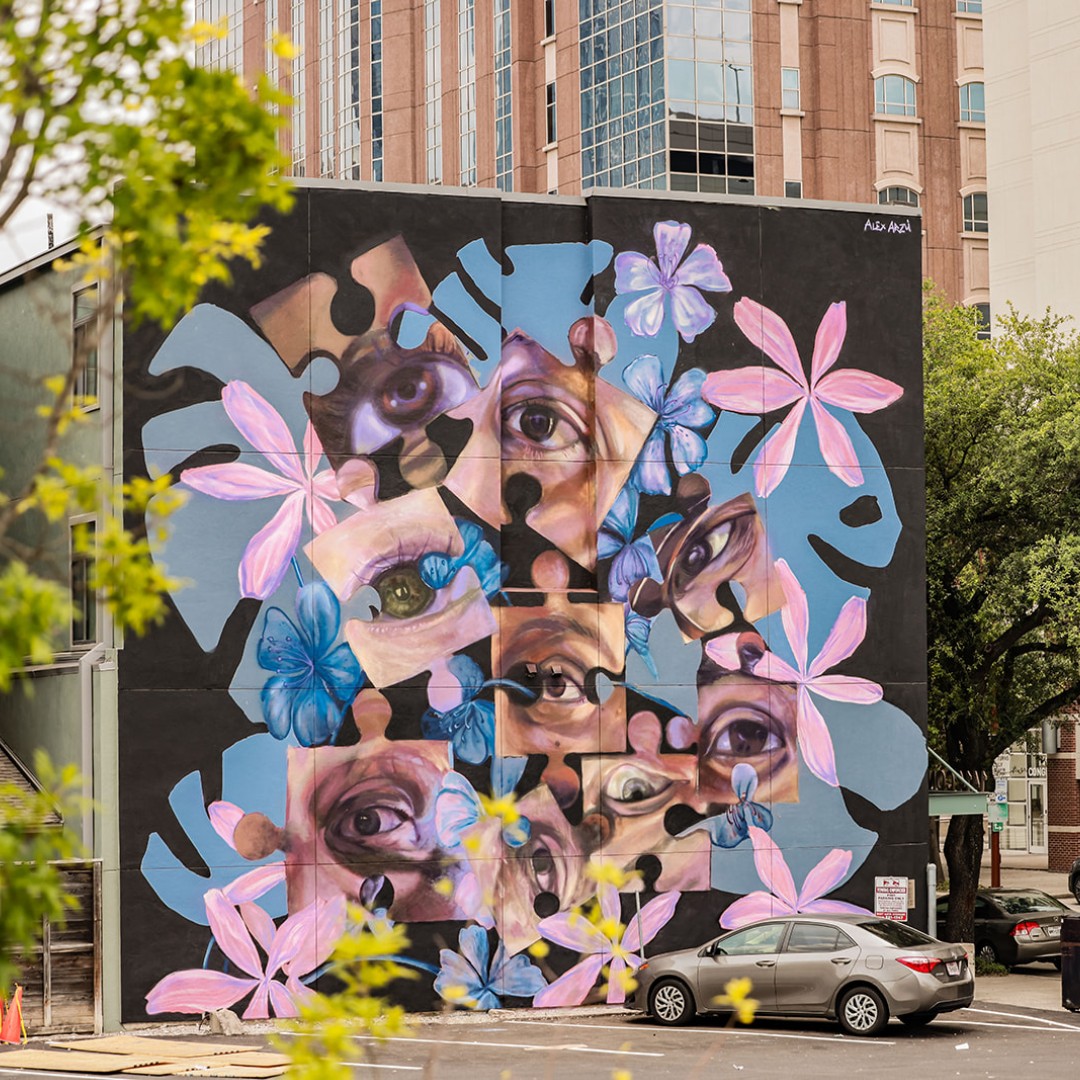 DowntownHouston's tweet photo. Day 8️⃣ of 30 Days of Murals! 😎 

“Unity” is a mural celebrating the importance of unity and inclusivity. 

ARTIST: @TheArtistArzu,  American artist based in Houston 🇺🇸 🤘 

📍1414 Congress

Continue following along for day 9! 😁 https://t.co/Bio06eVN7l
