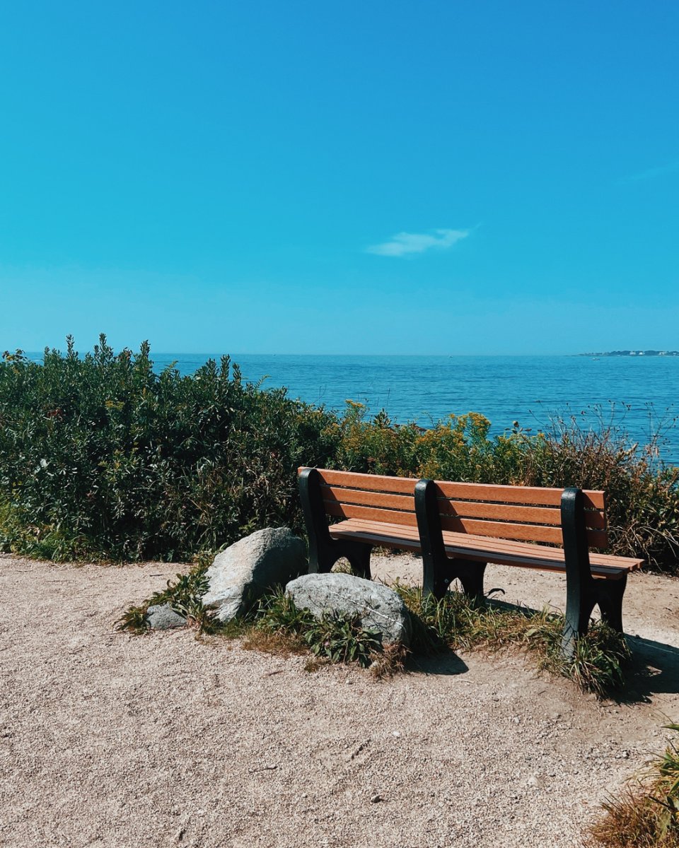 I will always be amazed by the places you bring me to 🧡 #rhodeisland #riphotography #mentalhealth #hotgirlwalk #newportri #southcounty #ri