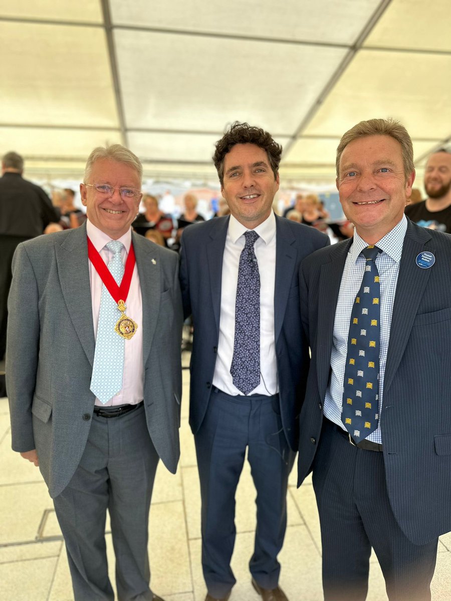 cmackinlay's tweet image. Good to be able to say a few words at the official opening of the new #ThanetParkway station #Ramsgate #Cliffsend #SouthThanet with Rail Minister @HuwMerriman MP. A serious infrastructure investment for #EastKent