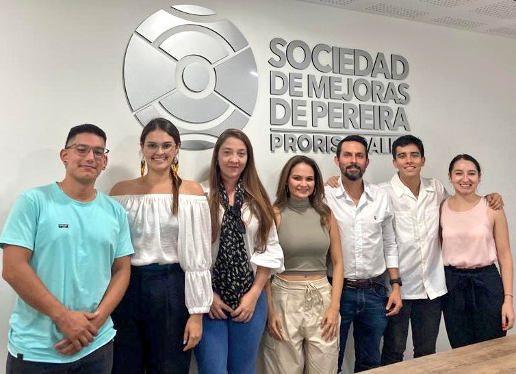 Nos reunimos con <a href="/fedeongcaldas/">Federación ONG de Caldas</a>, organización dedicada a articular y fortaler los colectivos sociales del Eje Cafetero. Gracias a ellos conocimos el estado actual del tercer sector formalizado en Risaralda para juntos trazar rutas de trabajo que maximen su impacto en la comunidad