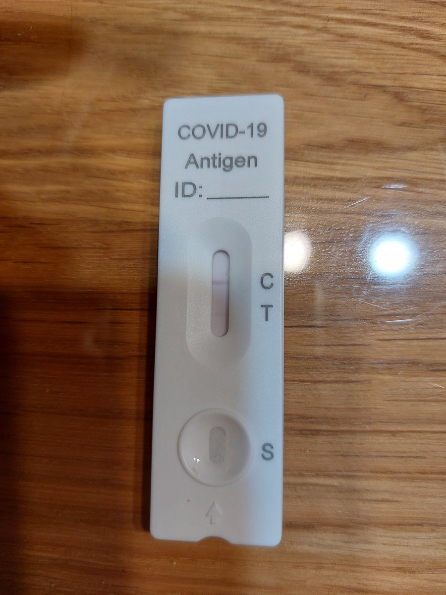 Ich verabschiede mich dann mal aus der Kontrollgruppe. Es war mir eine Ehre.

#CovidIsntOver