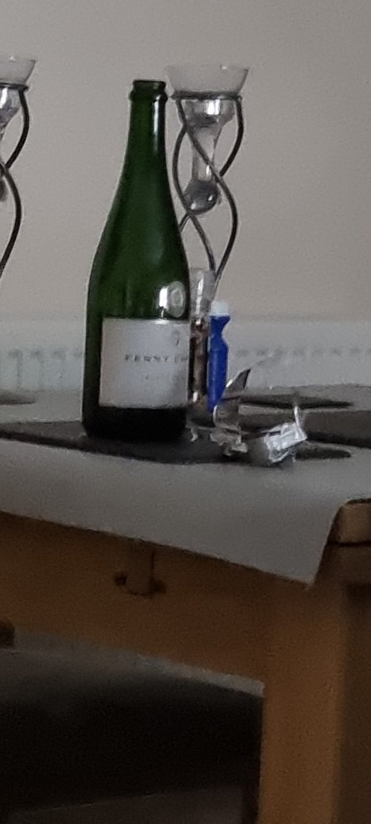 WayneWinterbot8's tweet photo. @FennyCastleWine a nice cold classy sparkling wine on a hot evening. Looking forward to stocking up when we next stay in Glastonbury #wellsmarket https://t.co/woOWAkCfCU