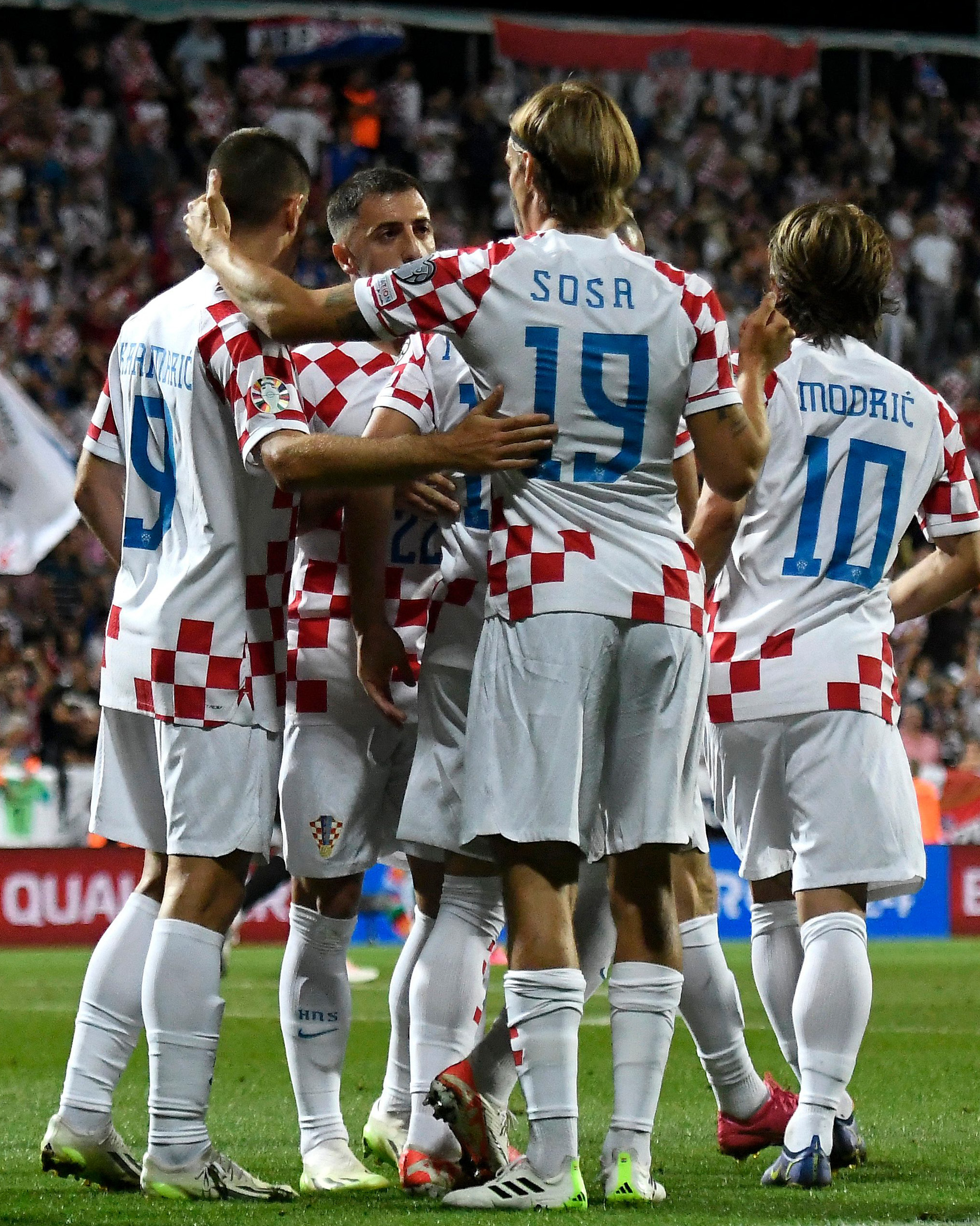 Хорватия евро 2024. Хорватия латвия. Euro u17 2024 хорватия. Сборная хорватии на чм 2022 3 место. Хорватия 2024 фото.