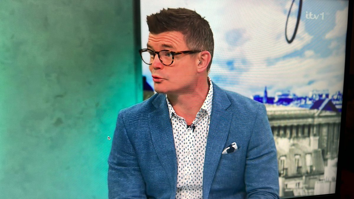 Why does <a href="/ITVSport/">ITV Sport</a> have an English lit prof on their <a href="/rugbyworldcup/">Rugby World Cup</a> panel? Oh wait, it’s just <a href="/BrianODriscoll/">Brian O'Driscoll</a> 😂😂😂 #rwc2023 #France #AllBlacks