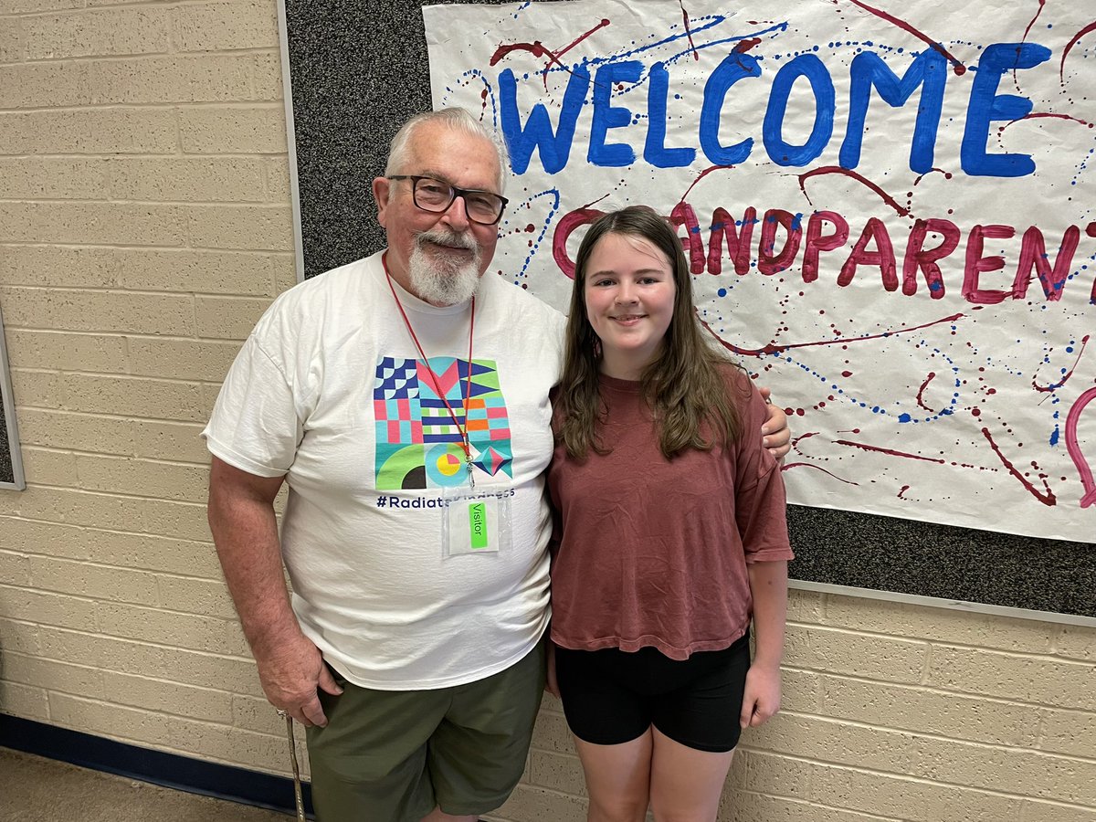 Horizon honors @GESD40 grandparents today! Thank you Pappy for visiting MC! #radiatekindness @SegottaJones