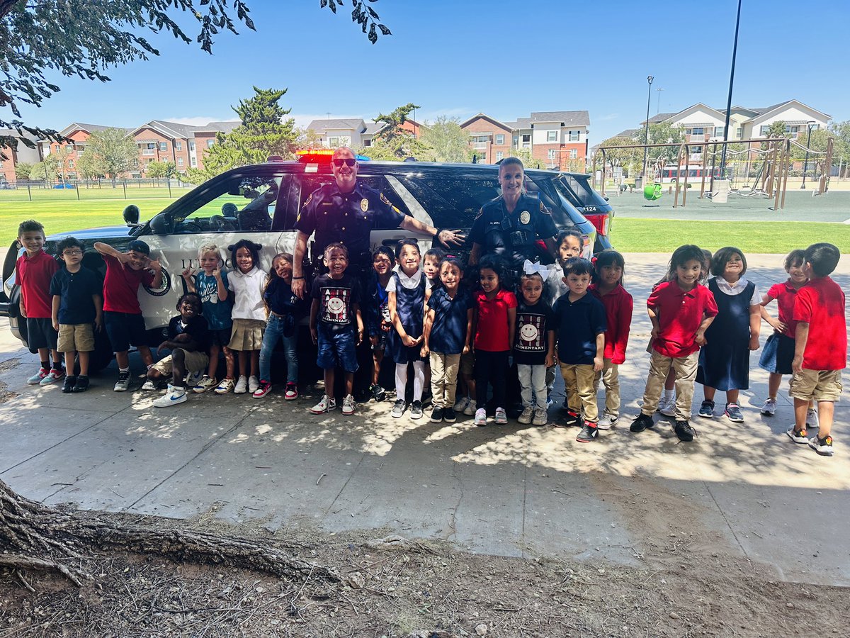 LPDCEU's tweet photo. And we return to school. Meet and greet with Ramirez Elementary.

Thank you for y’all’s welcome.
——
#lpdceu #lubbockpolice #lubbock #texas #lpd https://t.co/tTiwDneWBw