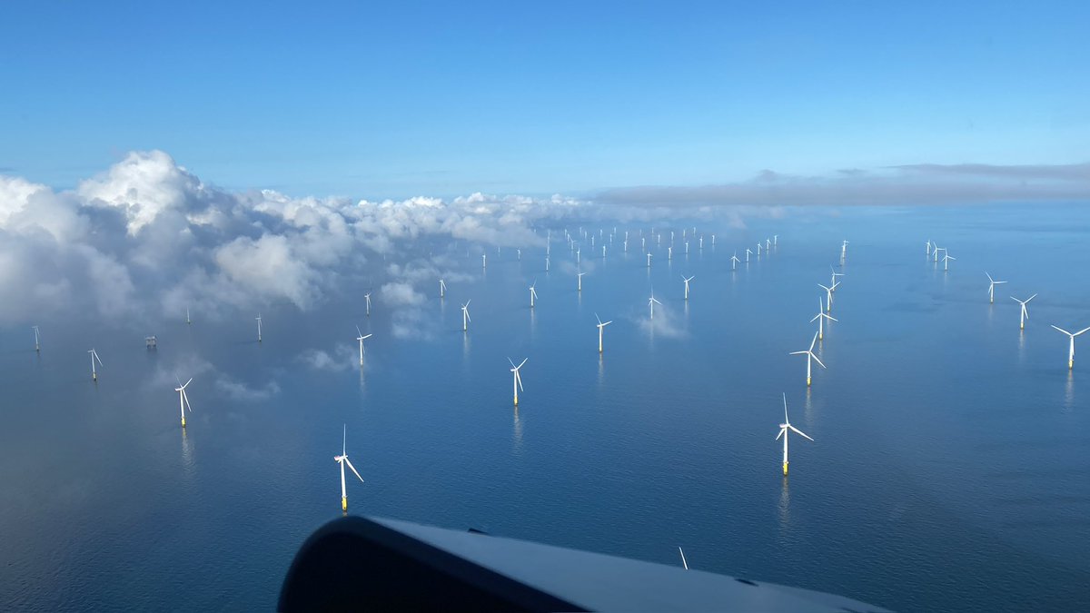 dauphinsky's tweet photo. Tremendous views.. #Ireland #AvGeek #aviationphotography #pilotpics #H145 https://t.co/yHFBC91oMe
