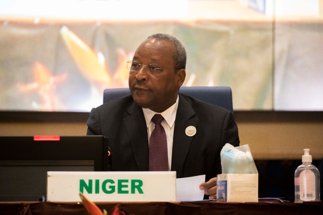 🇳🇪 Massoudou Hassoumi, le ministre des Affaires étrangères du Niger est à l'image de son président Mohamed Bazoum. Courageux et déterminé. C'est dans les moments difficiles qu'on reconnaît ses amis 
Merci Mr le Ministre !