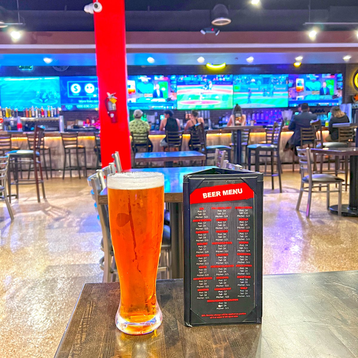 🏈 Join the best NFL fans this weekend at the amazing #XLanesFEC Sports Bar! 👨‍🍳 Serving delicious restaurant quality food with a full bar. 🍸 Join us! 🎉 Hey Siri, navigate to XLanes in Fresno” 🎮🎰🎳 #XLanesFEC at the Fashion Fair Mall in Fresno. 😃🎳 🎱🍻 Join us!
