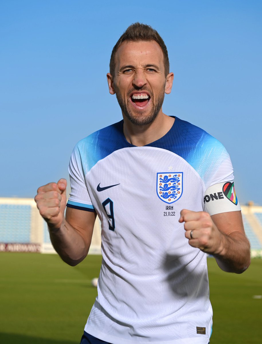 Filthy Football Shirts ENGLAND Giveaway! 🏴󠁧󠁢󠁥󠁮󠁧󠁿

Right, this one should be almost guaranteed!

If Harry Kane scores ANYTIME for England vs Ukraine, we'll giveaway one of these shirts (Size: Medium, Large, XL &amp; XXL - your choice!)

To enter👇

🔄 RT &amp; Like this Tweet
🤝 Follow us