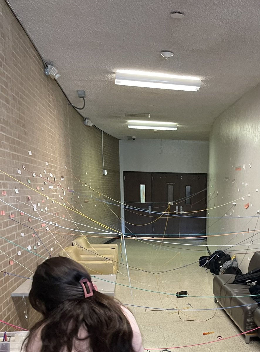mikedorantes's tweet photo. @SpringWoodsHigh AP Government Students creating their Unit 1 Constitutional ๐บ๐ธ๐Vocab Maze! @SBISD
โฑ๏ธFastest time wins the bonus !
#sbisd #apgov #springwoods @CollegeBoard @AP_Trevor https://t.co/vu6Vekv3E3