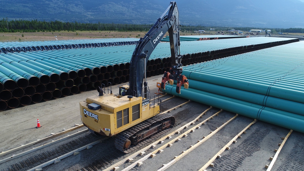 Photo courtesy of <a href="/CTVNews/">CTV News</a> from 2019 showing stockpiled pipe. TMX stockpiled them near Hope BC,  Kamloops &amp; Vavenby. The Hope site was flooded during the 2021 November floods. The pipe manufacturer guaranteed the coating for 12 months, not years. <a href="/dogwoodbc/">Dogwood</a> <a href="/Liv_F/">West Coast Lass</a> <a href="/skyerich_luna/">Skye Richards</a>