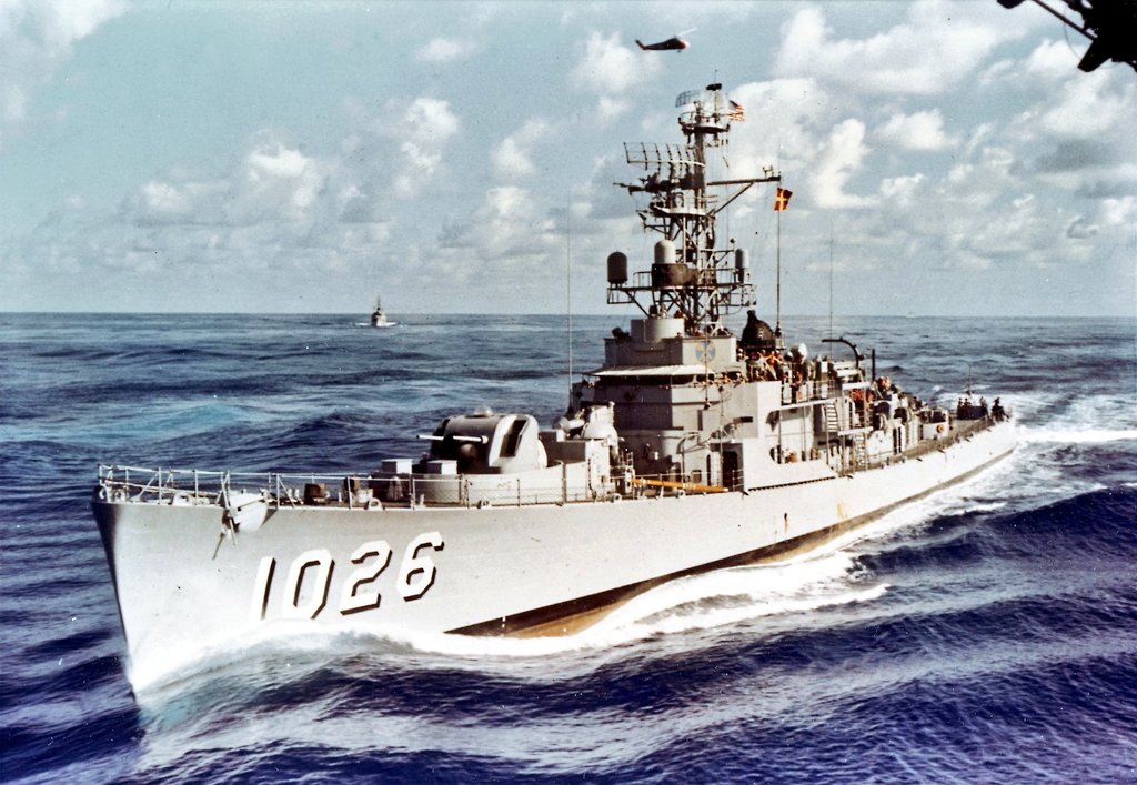 Frigates

#USSHooper DE1026 (1958-1973)
Courtney Class

📷 1960 #OceanPacific by #USSKearsarge CVS33

@USNavy 🇺🇲