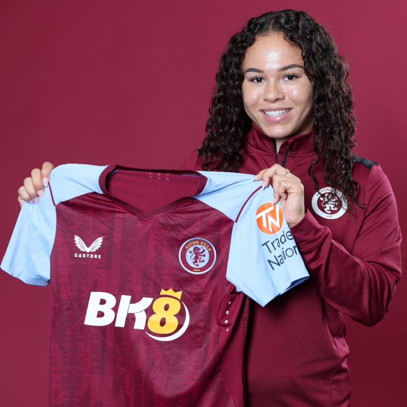 AVWFCOfficial's tweet photo. Welcome back to Aston Villa, @ebony_salmon! ⭐