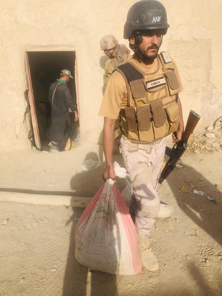 GlowingBalochi1's tweet image. So far, the operation has resulted in the destruction of 15 drug factories, seizing a total of 938 kilograms of narcotics. A comprehensive plan was finalized on August 28, 2023, in a meeting involving all stakeholders. #DrugCrackdown #Security