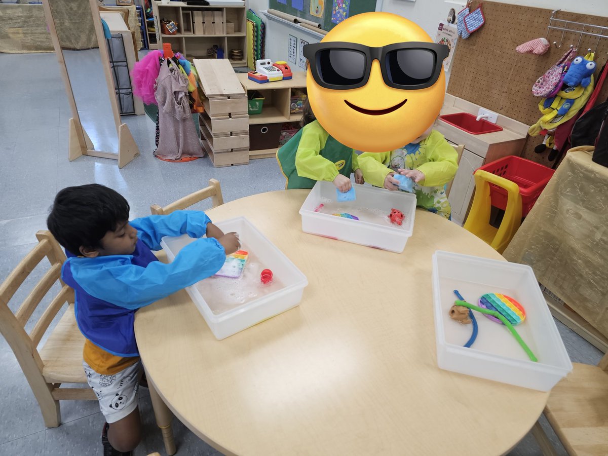 Happy Friday 😊 @SpringvaleElem @HRCE_NS in #nspreprimary #Outdoorplay #Indoorplay #Quiettime