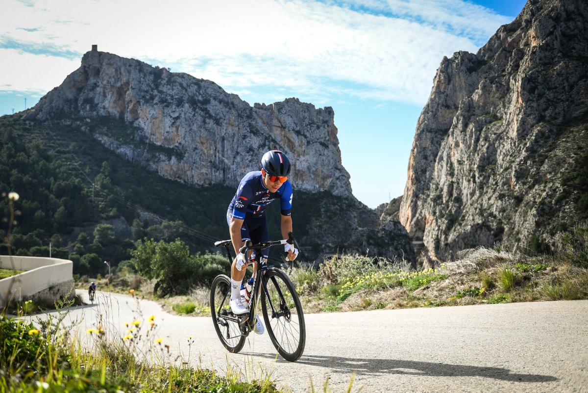 🥈pour Lewis Bower !!

Lewis prend la 2e place de la 2e étape du Tour of South Bohemia, seulement devancé par Daan Van Sintmaartensdijk. Une très belle prestation collective avec 4 coureurs de La Conti dans le top 10 : Ben Askey 6e, Trym Brennsaeter 9e et Ronan Augé 10e.👏