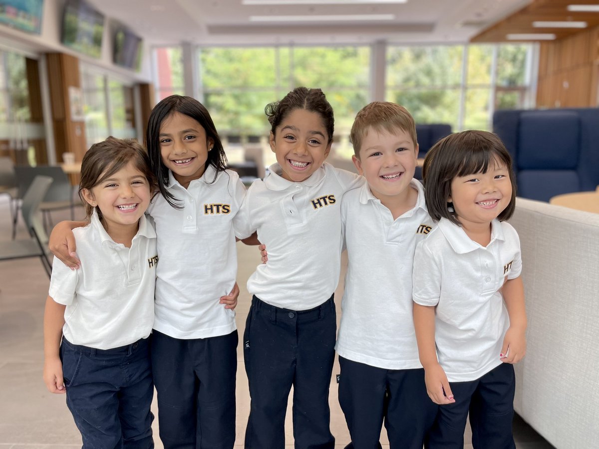 ConnieRanieri's tweet image. Happy Friday!🗓️☀️  #firstweekdone #kindergarten #BetterTogether❤️ @HTSRichmondHill @HTSKindieA