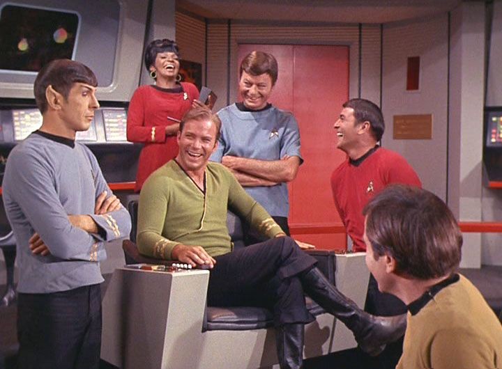 thekindofmagic's tweet photo. Star Trek day. https://t.co/KmjBd6jUs5
