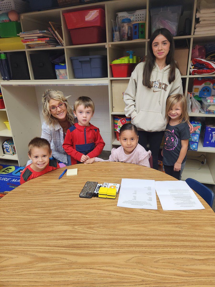 MaxeymizedLaker's tweet photo. Our Early Childhood Education Cadet, Delaney, getting hands on experience at her placement site. #cte #cteworks #earlychildhoodeducation https://t.co/YqlSv6gDY7