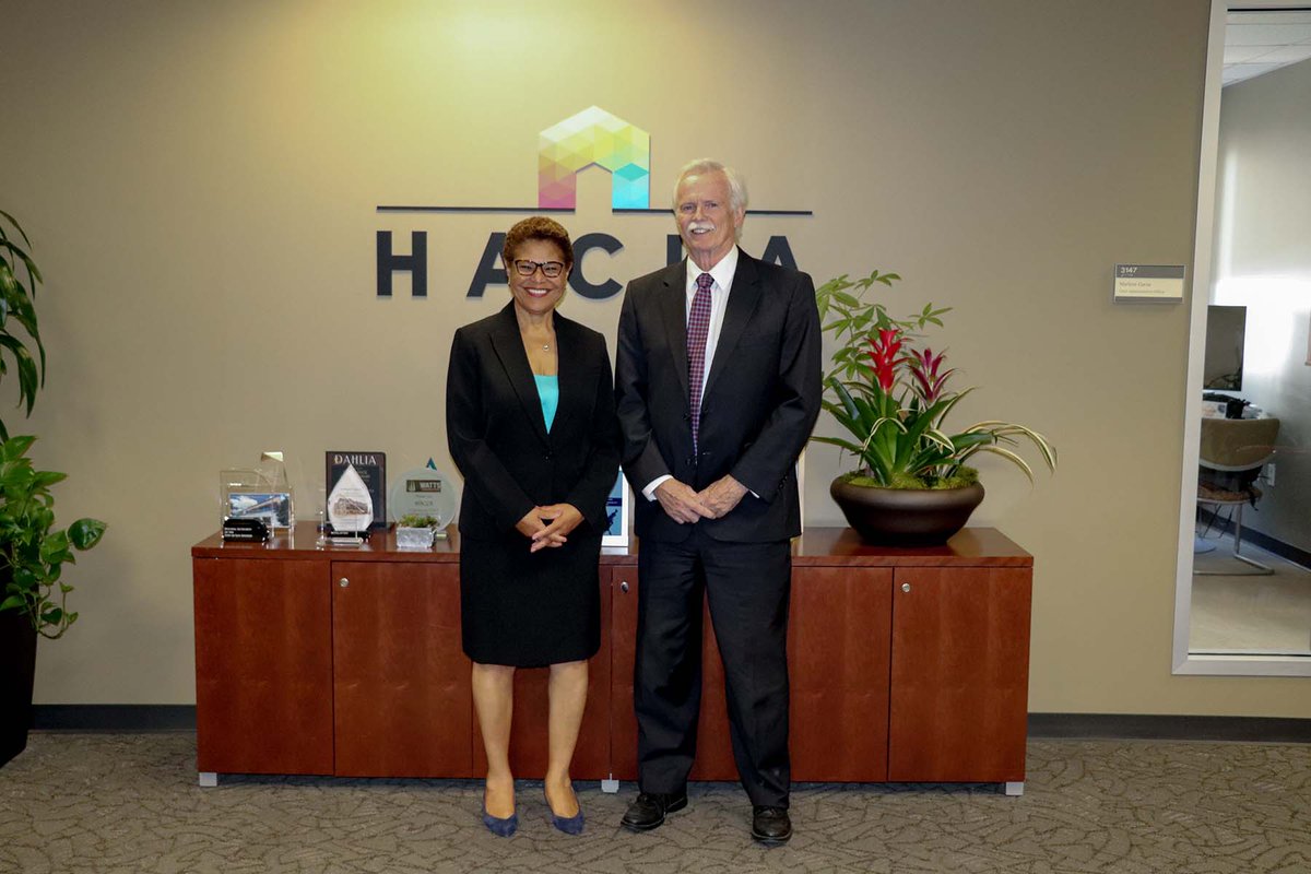 HACLA1938's tweet photo. Thank you @MayorOfLA for visiting HACLA Headquarters and meeting with our CEO and Executive Staff yesterday! 🤝 https://t.co/UmtTbLzkn2