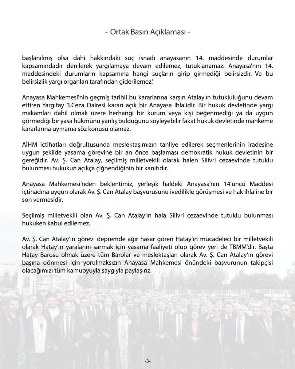 Tutuklu milletvekili Av. Can Atalay için 56 Baronun ortak çağrısıyla çok sayıda avukat Anayasa Mahkemesi önünde bir araya gelerek ortak bir açıklama yaptı. Anayasa Mahkemesi’ne Can Atalay için yapılan başvurunun bir an evvel sonuçlandırılması için bir kez daha çağrıda bulunuldu.