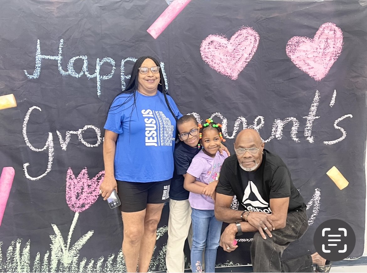 SlaterPBSA's tweet photo. Grandparents’ Day (Part 1) celebration was a huge success here @Slater!! Both, students and grandparents enjoyed a hearty meal along with nice jazz music 🎶. What a nice event. #GrandsMatter @JovanDM @PBSA_CEO @ChashaWilliams @JovanDM @moldingmindz @MsManago https://t.co/MKFL5taaDn