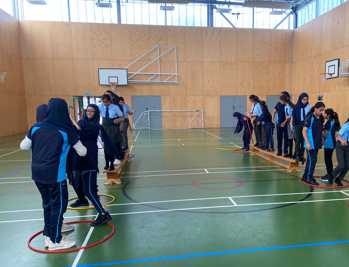 CORERockwood's tweet photo. Our students have been participating in team building activities to start off the new academic year #PEstars @COREeducate https://t.co/PeAorv6JCc