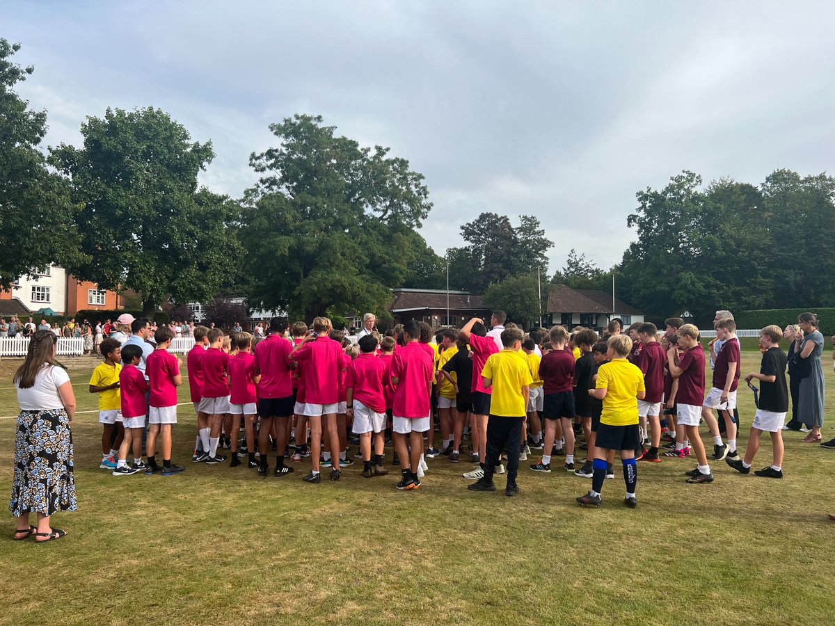 ReedsSchool's tweet image. The final event in a busy first week back was our Close House (yrs 7&amp;amp;8) tug o war. Always a competitive, but fun, event it's a great way to start off the friendly rivalry between houses and a nice opportunity for Year 7 parents to start meeting each other. #startofterm #tugowar